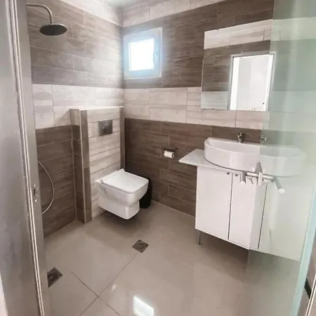 Apartamento Elvi 4 *